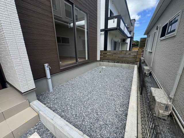 うるま市西原（全4棟）ラスト4号棟の庭|4号棟　お庭付き♪