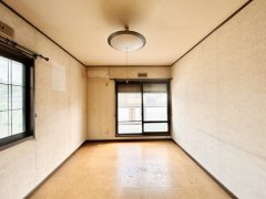 茨城町奥谷　中古戸建の洋室|【リフォーム中・6/5撮影】2階東側6帖洋室別角度の写真です。