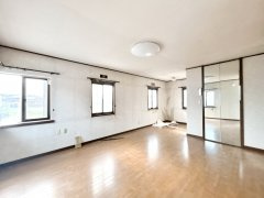 茨城町奥谷　中古戸建の洋室|【リフォーム中・6/5撮影】2階13帖洋室別角度の写真です。