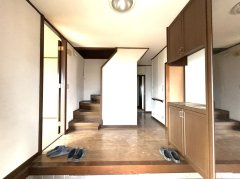 茨城町奥谷　中古戸建の玄関|【リフォーム中・6/5撮影】