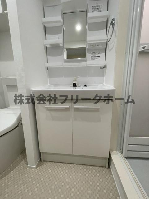 小金井市緑町５丁目のアパートの洗面所|洗面所