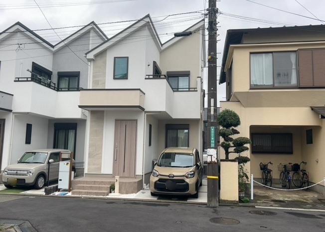 【外観】 | ガルボシティー相模原市南区若松３丁目６期　№２ | 庭があることでガーデニングや家庭菜園はもちろん、こどもの遊び場やペットを放して遊ぶことができます。また、家の周囲に余裕があるということです。隣地との間があれば、十分な日当たりと、風通しが確保できます。