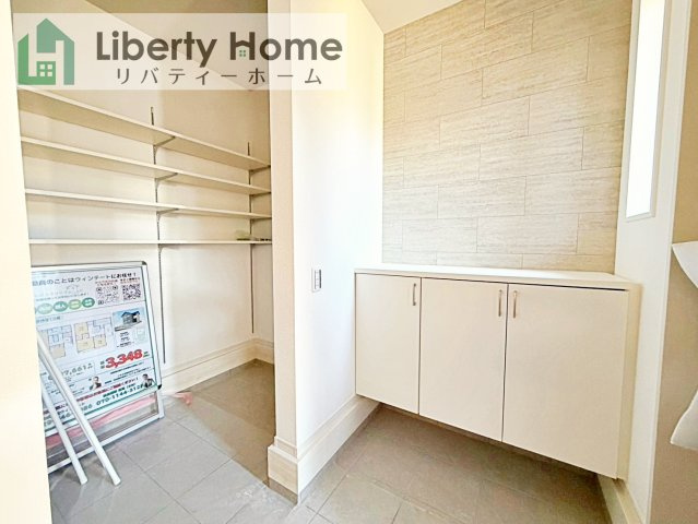 牛久市神谷10期　新築戸建の玄関