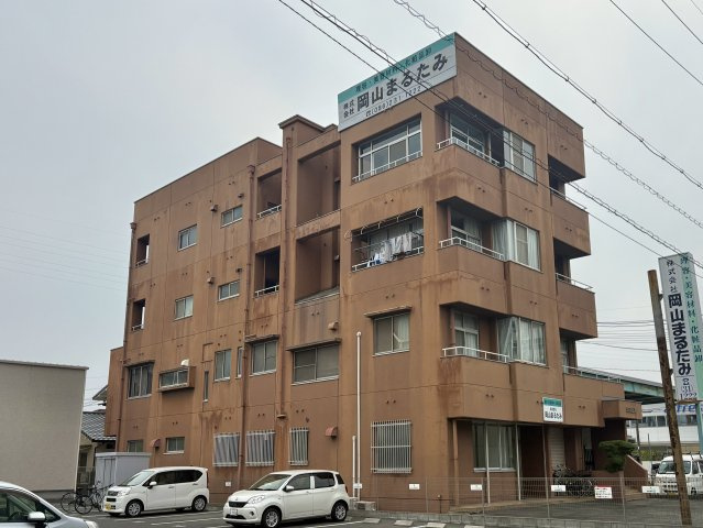 渡辺ビルの外観