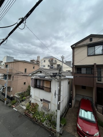 大日通2丁目連棟住居の展望