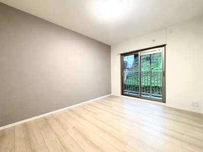 【洋室】 | 杉田大谷団地　ペット飼育可/Renovation快適なお部屋/2階/管理体制良好/南東向き/