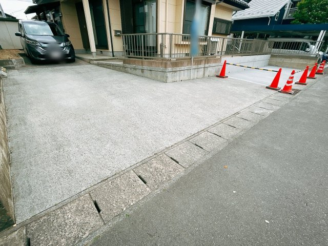 中古戸建　郡山市富久山町福原字沼下　明健小・明健中の駐車場