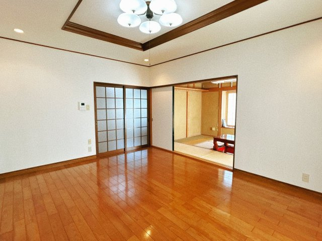 中古戸建　郡山市富久山町福原字沼下　明健小・明健中の居間・リビング