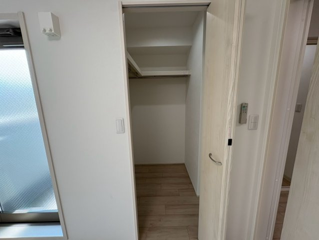フジパレス近鉄長瀬の収納