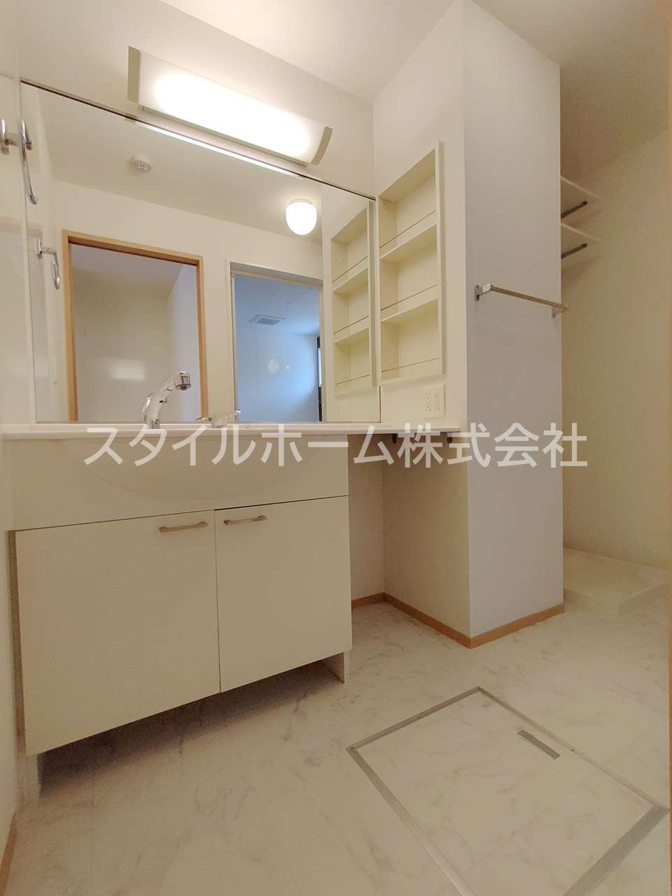 ルーチェ　みよしの洗面所|別部屋写真です。