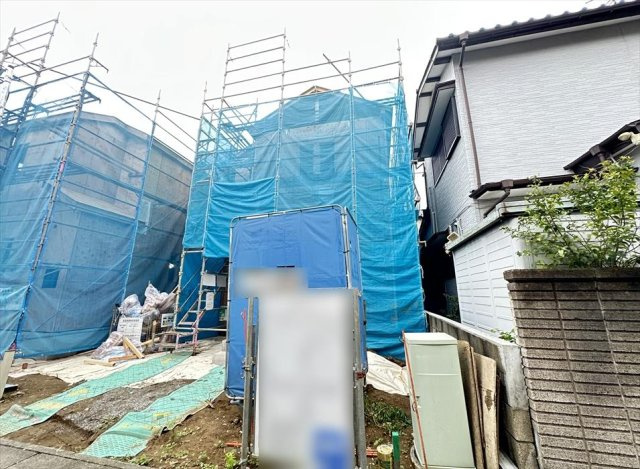 【外観】 | 富士見市水谷東1丁目　新築一戸建住宅　全4棟　(丸井志木店) | 販売現地／2026年7月6日撮影　
落ち着いた住宅街ならではの静かな環境で、ご家族がゆったりと暮らせるロケーションです。