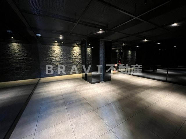 エスライズ東本町　BRAVI不動産のロビー|【エスライズ東本町】清潔なロビーです