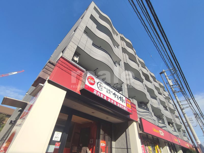 三鷹市新川６丁目の賃貸マンション