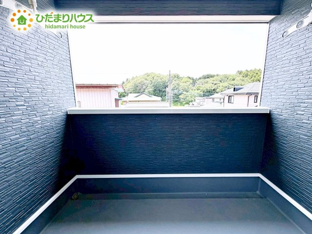 【バルコニー】 | 東海村村松第4　新築戸建　 | 奥行たっぷりのバルコニー、カフェタイムも楽しめそうです。