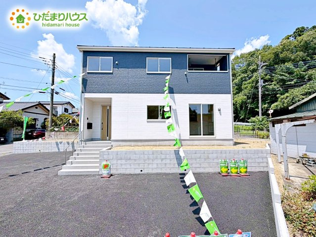 【外観】 | 東海村村松第4　新築戸建　 | 角地は、道路に開けていることから、人目につきやすく防犯性が高い特徴があります。