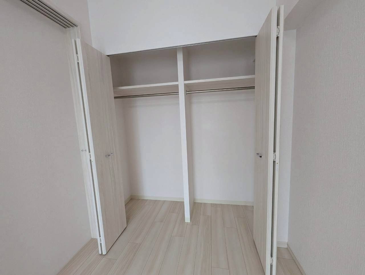 豊中市岡上の町２丁目の賃貸マンションの収納