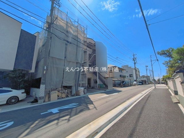 メルディア西ノ割町の前面道路含む現地写真