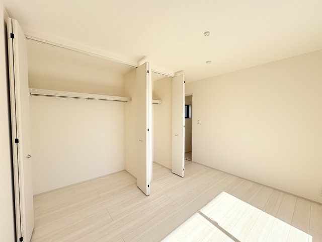 【洋室】 | 深谷市見晴町第1   LiveleGarden.s　新築戸建　全1棟　1号棟