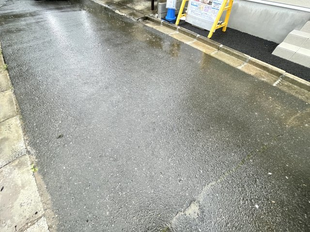 成田市寺台第１の前面道路含む現地写真