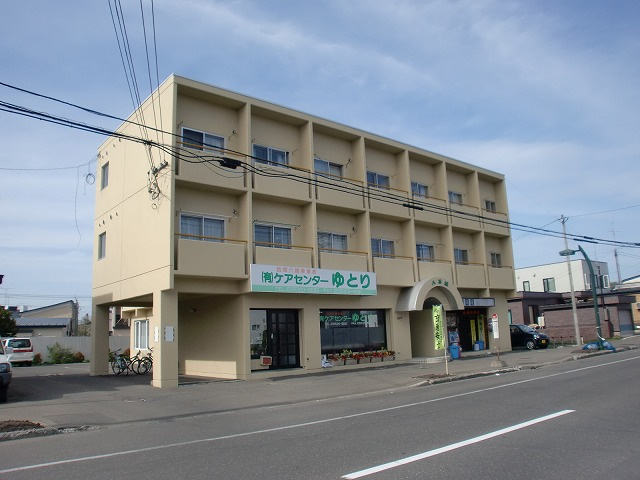 八番館