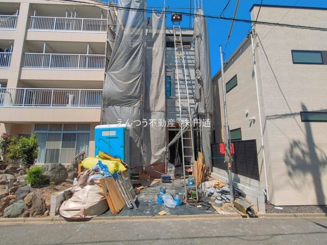 メルディア西ノ割町の前面道路含む現地写真