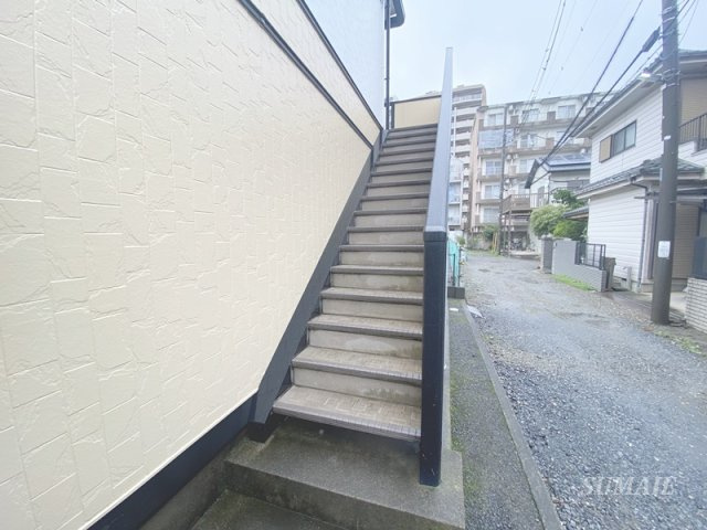 プランドール針ヶ谷のその他共用部分|共用階段です☆