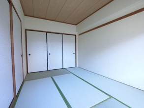 【寝室】
