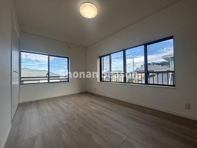 【現地画像あり】海老名市上今泉5丁目　中古戸建　53.62坪の洋室