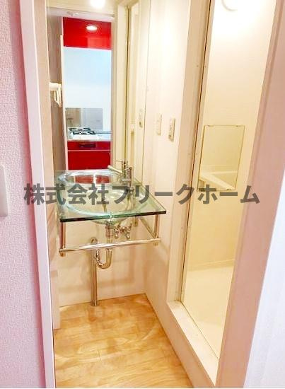 小金井市貫井北町２丁目の賃貸マンションの洗面所