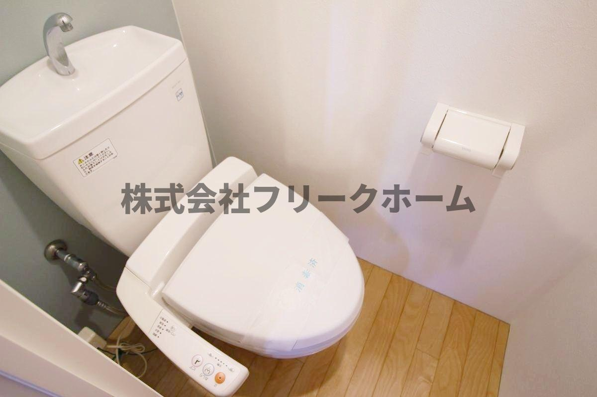 小金井市貫井北町２丁目の賃貸マンションのトイレ