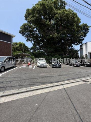 【駐車場】 | ストレリチア・レギネ