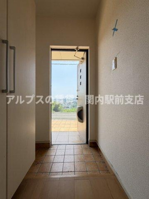 【玄関】 | ストレリチア・レギネ