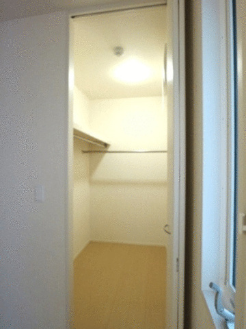 クレアの収納|大きなものも収納できそうです