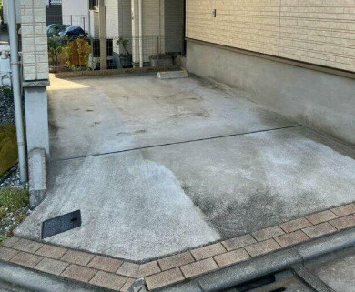 西大井戸建の駐車場