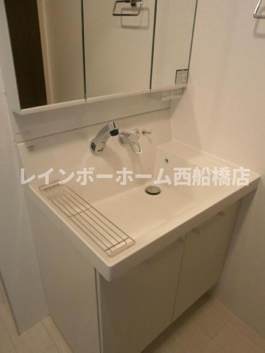 エントピアの独立洗面台