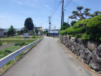 【前面道路含む現地写真】 | 大館市池内字池内・中古住宅