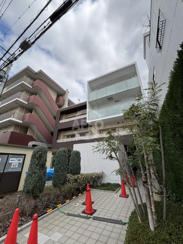 リバティ　バランスのロビー|リバティ　バランス　ロビー