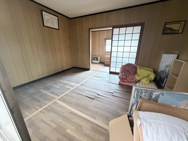 丹波市市島町酒梨の中古一戸建の洋室|離れ6帖