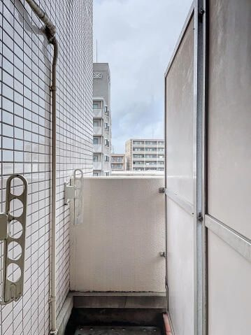 横浜市西区中央２丁目の賃貸マンションのバルコニー