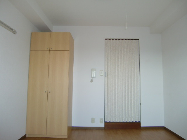 ロジュマン六甲の洋室