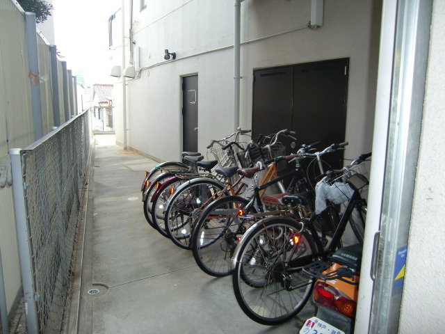 ロジュマン六甲のその他共用部分|駐輪場