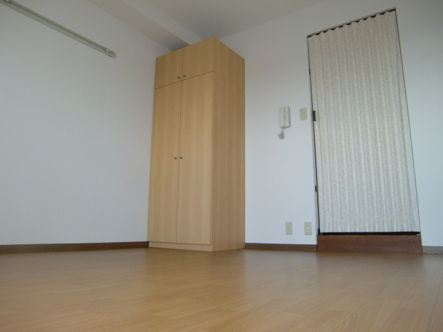 ロジュマン六甲の洋室