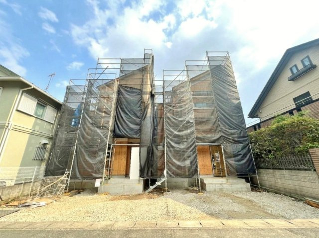 中野区上鷺宮5丁目 全2棟 A号棟の外観|只今一生懸命建築中です♪♪
モデルハウスもご案内いたします　建物の仕様・設備やボリュームをご確認できます
