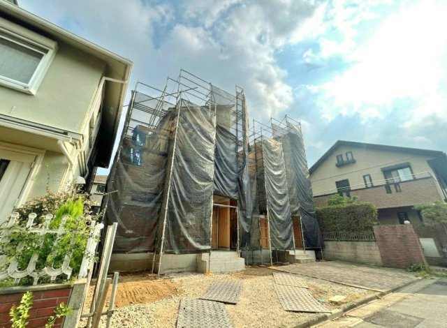 中野区上鷺宮5丁目 全2棟 A号棟の前面道路含む現地写真|穏やかで暮らし心地の良いエリア
高い建物もなく陽当り・風通し良好です♪♪