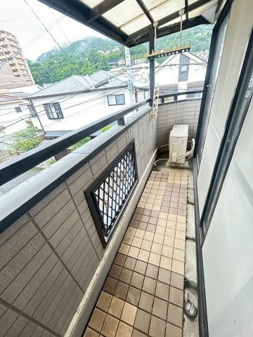 西宮市生瀬東町　貸家のバルコニー