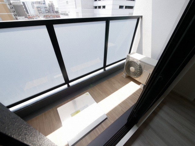 大阪市福島区海老江１丁目の賃貸マンションのバルコニー