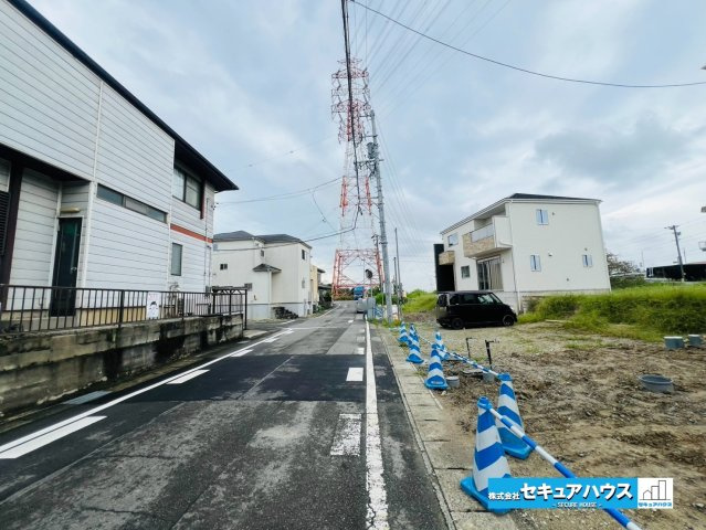 【本日ご案内可能】刈谷市泉田町北中浜　全4棟の前面道路含む現地写真|事前予約にて現地ご見学いただけます！お気軽にお問い合わせください♪
■株式会社　セキュアハウス■
住宅ローンに強く、知識、経験豊富なスタッフ在籍
お客様に寄り添い、ご成約後もサポート致します。　　　　