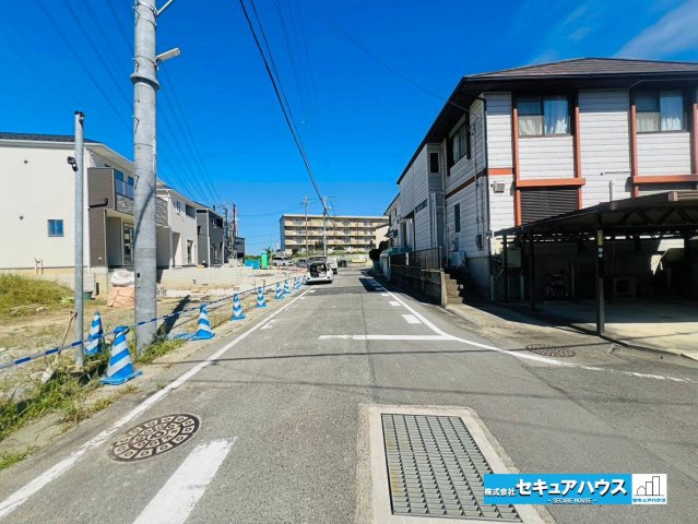 【本日ご案内可能】刈谷市泉田町北中浜　全4棟の前面道路含む現地写真|事前予約にて現地ご見学いただけます！お気軽にお問い合わせください♪
■株式会社　セキュアハウス■
住宅ローンに強く、知識、経験豊富なスタッフ在籍
お客様に寄り添い、ご成約後もサポート致します。　　　　