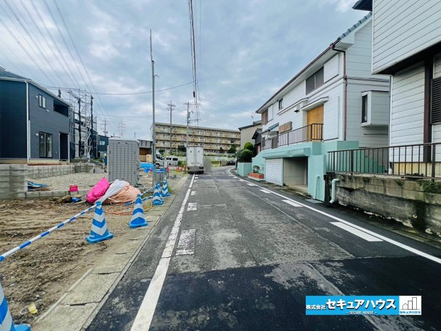 【本日ご案内可能】刈谷市泉田町北中浜　全4棟の前面道路含む現地写真|事前予約にて現地ご見学いただけます！お気軽にお問い合わせください♪
■株式会社　セキュアハウス■
住宅ローンに強く、知識、経験豊富なスタッフ在籍
お客様に寄り添い、ご成約後もサポート致します。　　　　