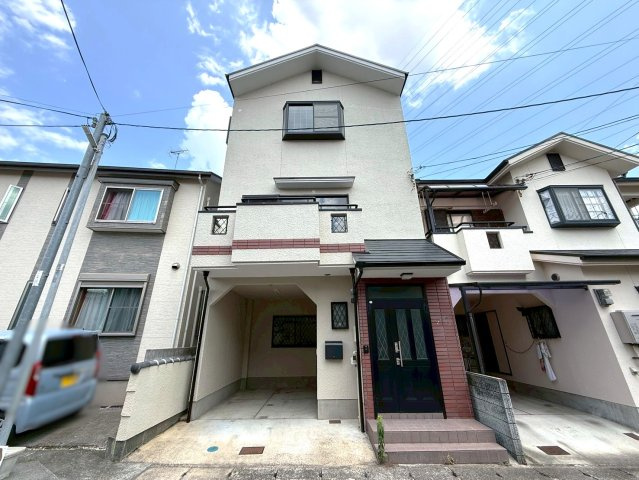 大山崎町下植野寺門の外観